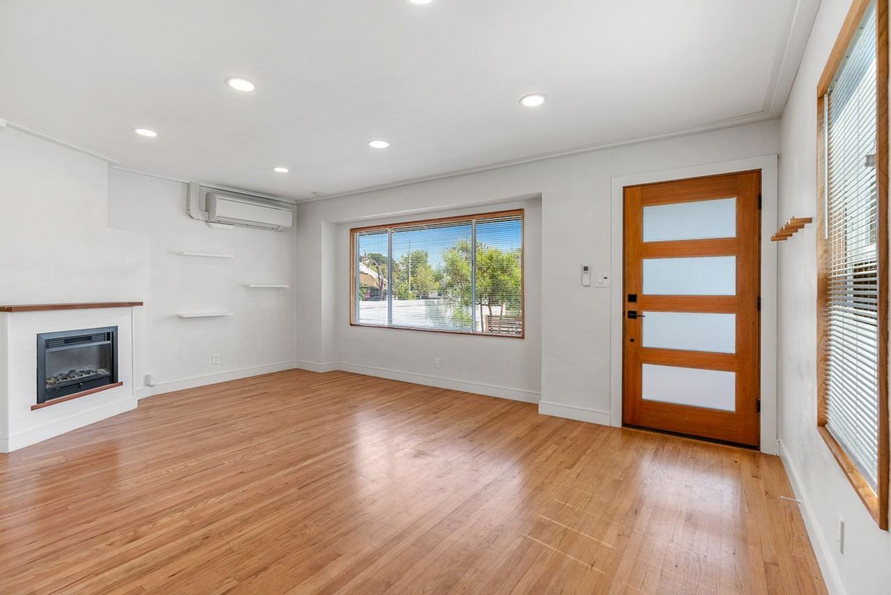 3219 W Chandler Blvd - Photo 3 of 13