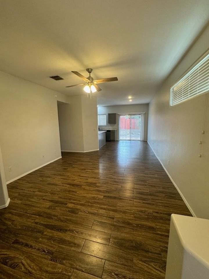 1891 W Alder Grove Dr - Photo 2 of 19