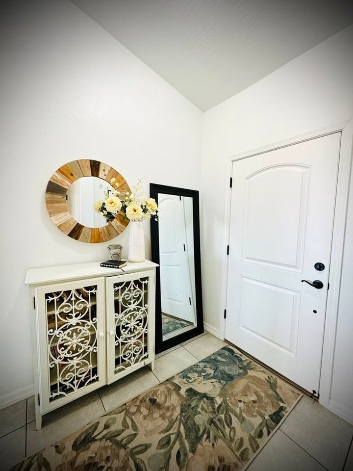 28452 Canal Ave - Photo 2 of 22