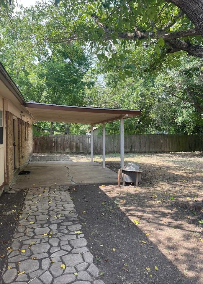 5925 Gayle Dr - Photo 3 of 23