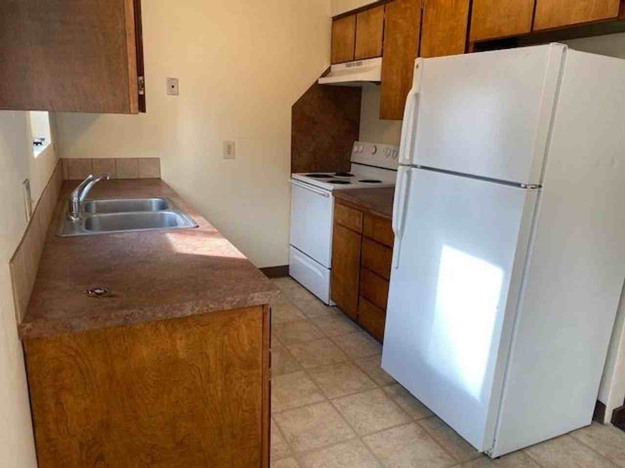 129 Nw Adams Pl - Photo 2 of 8