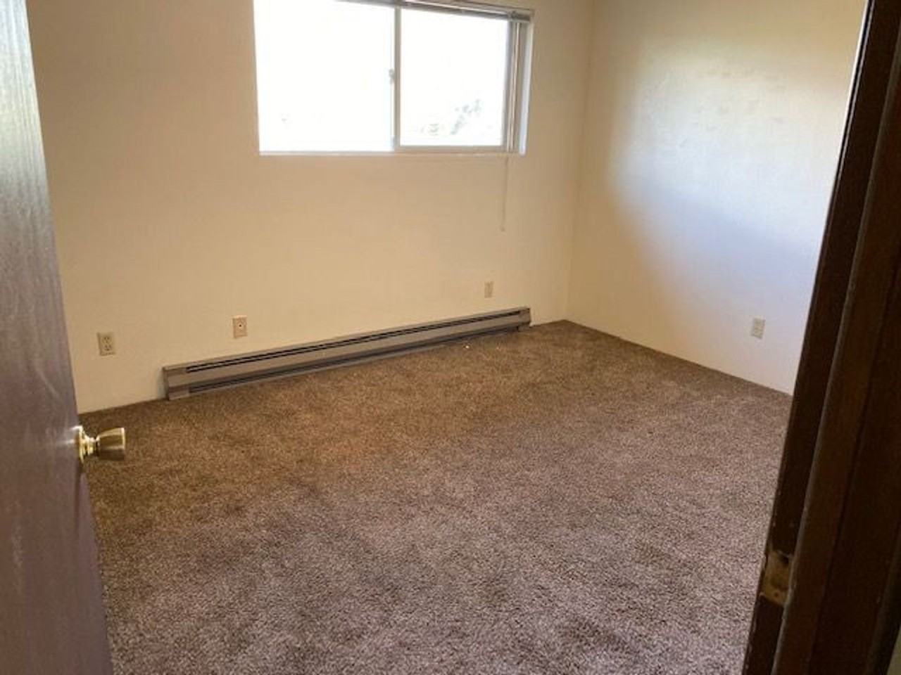 129 Nw Adams Pl - Photo 7 of 8