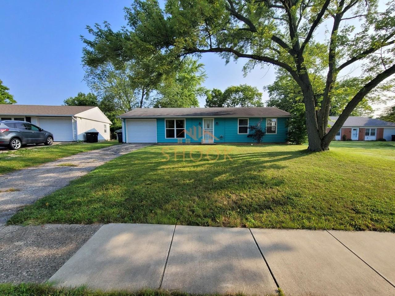 3776 Amherst Dr - Photo 2 of 15