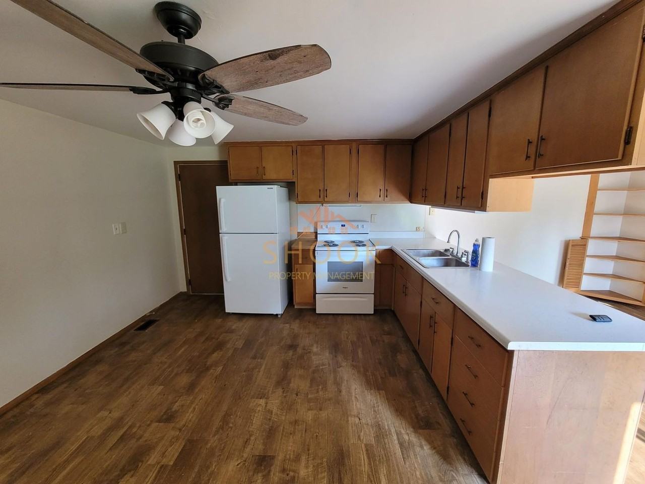 3776 Amherst Dr - Photo 5 of 15