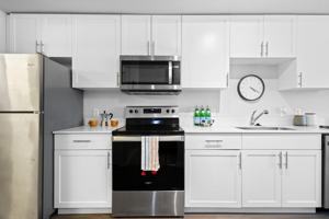 featured image of 327 East Rose Street