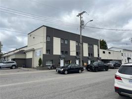 featured image of 485 221-485 1st Ave W #221