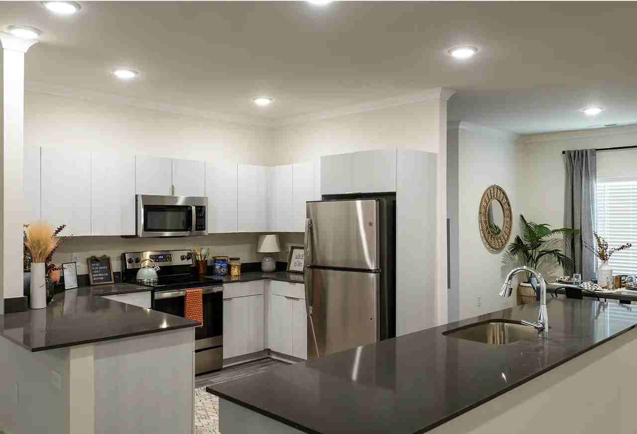 2701 E Fowler Ave - Photo 3 of 7