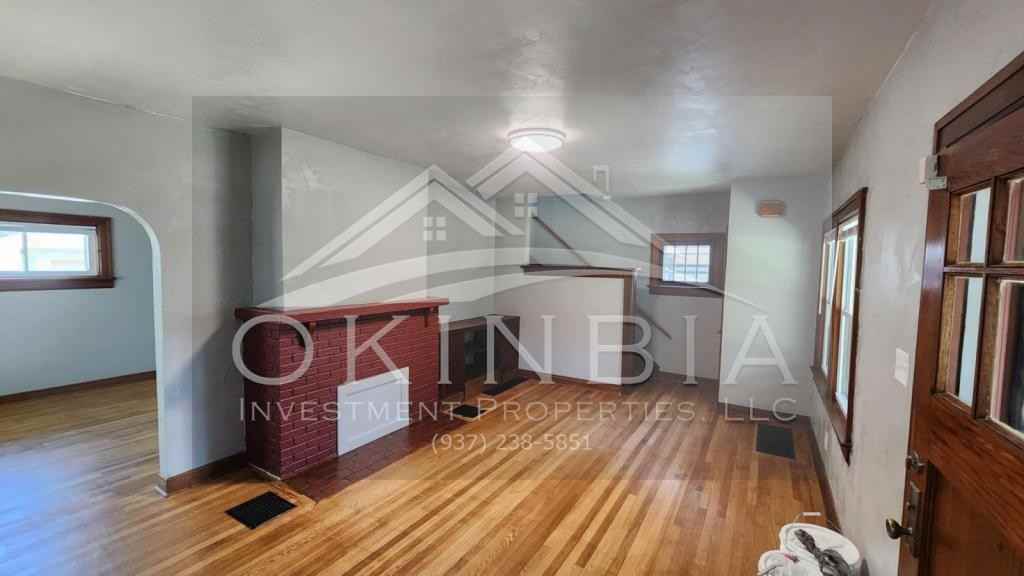 219 Knecht Dr - Photo 3 of 25