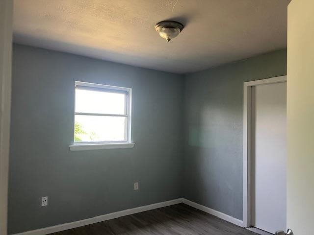 2220 Nw 7th St - Photo 5 of 11