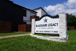 featured image of 1300 E Dallas St