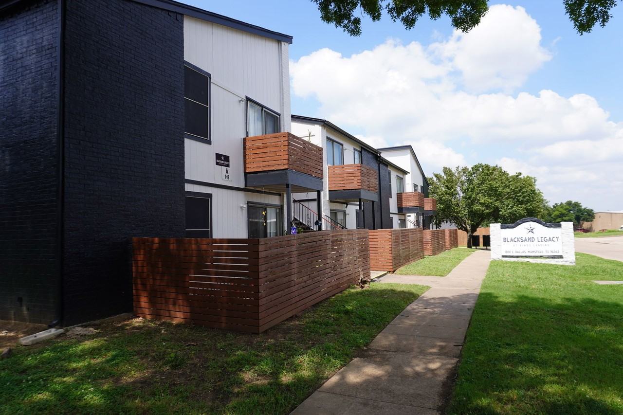 Kings Landing - Photo 2 of 50