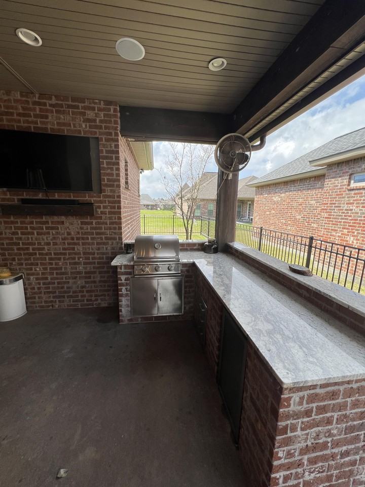 5810 Willow Breeze Dr - Photo 3 of 31