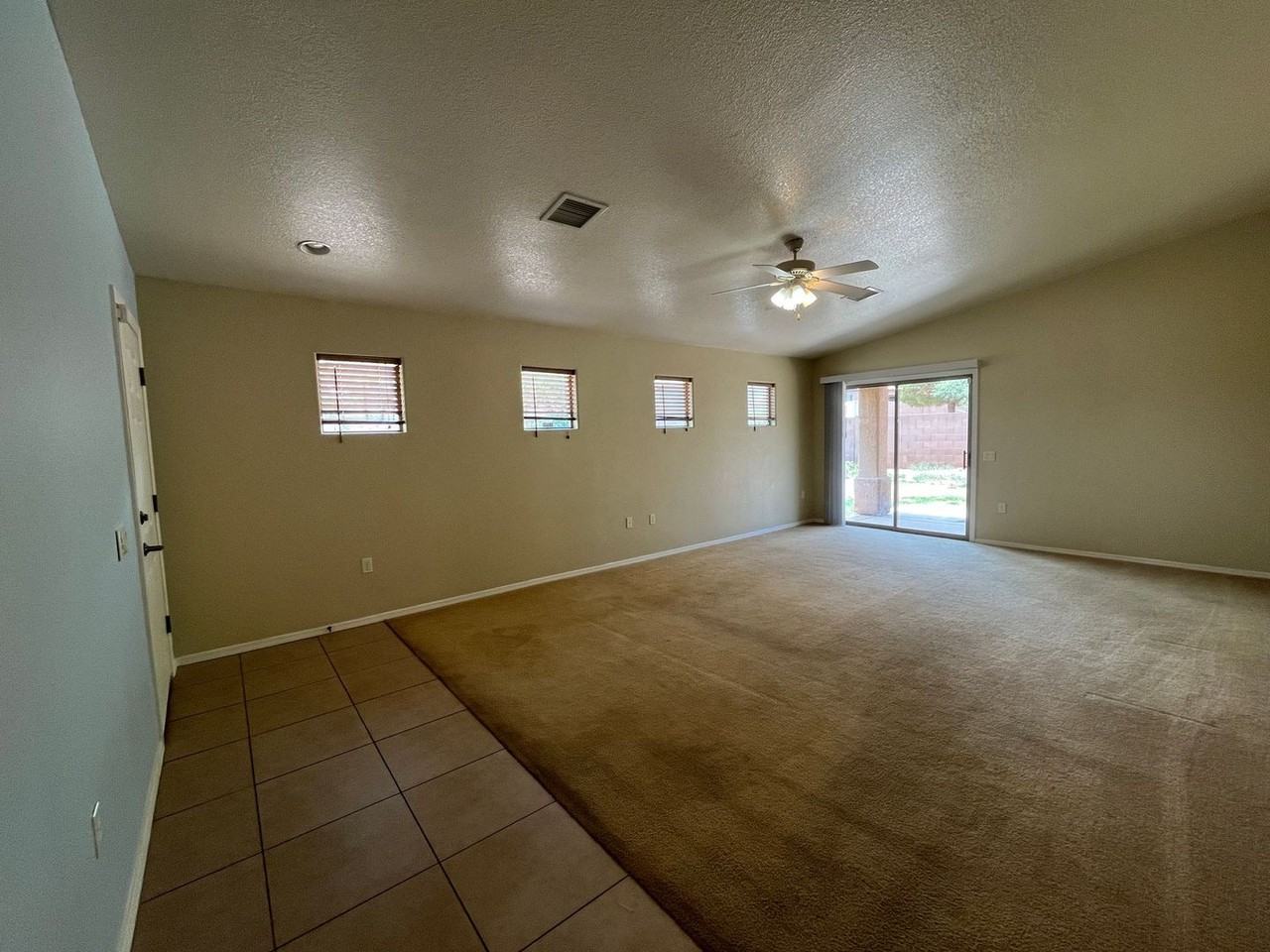 4413 Redwood St - Photo 2 of 15