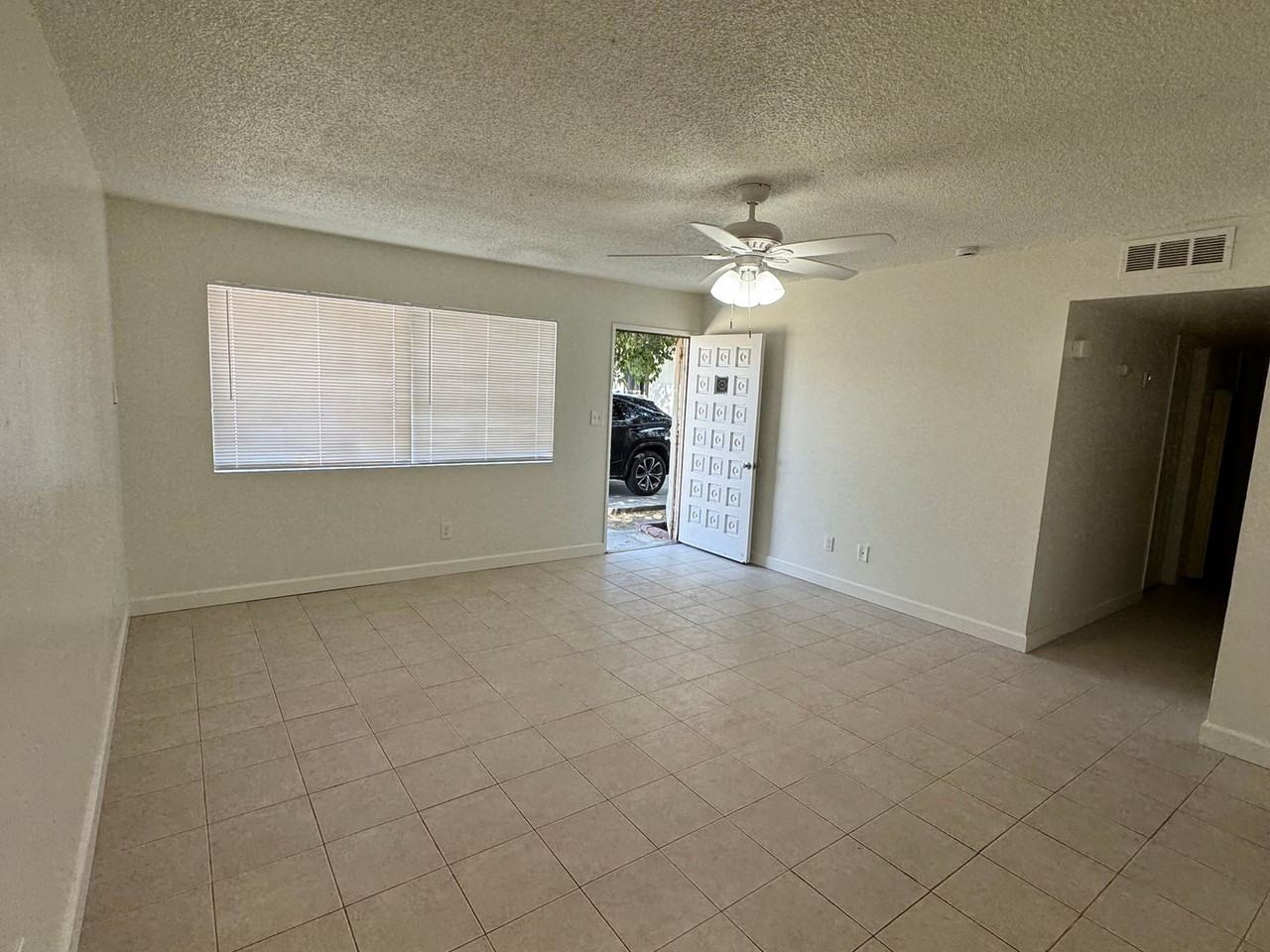226 Highland Dr - Photo 2 of 12