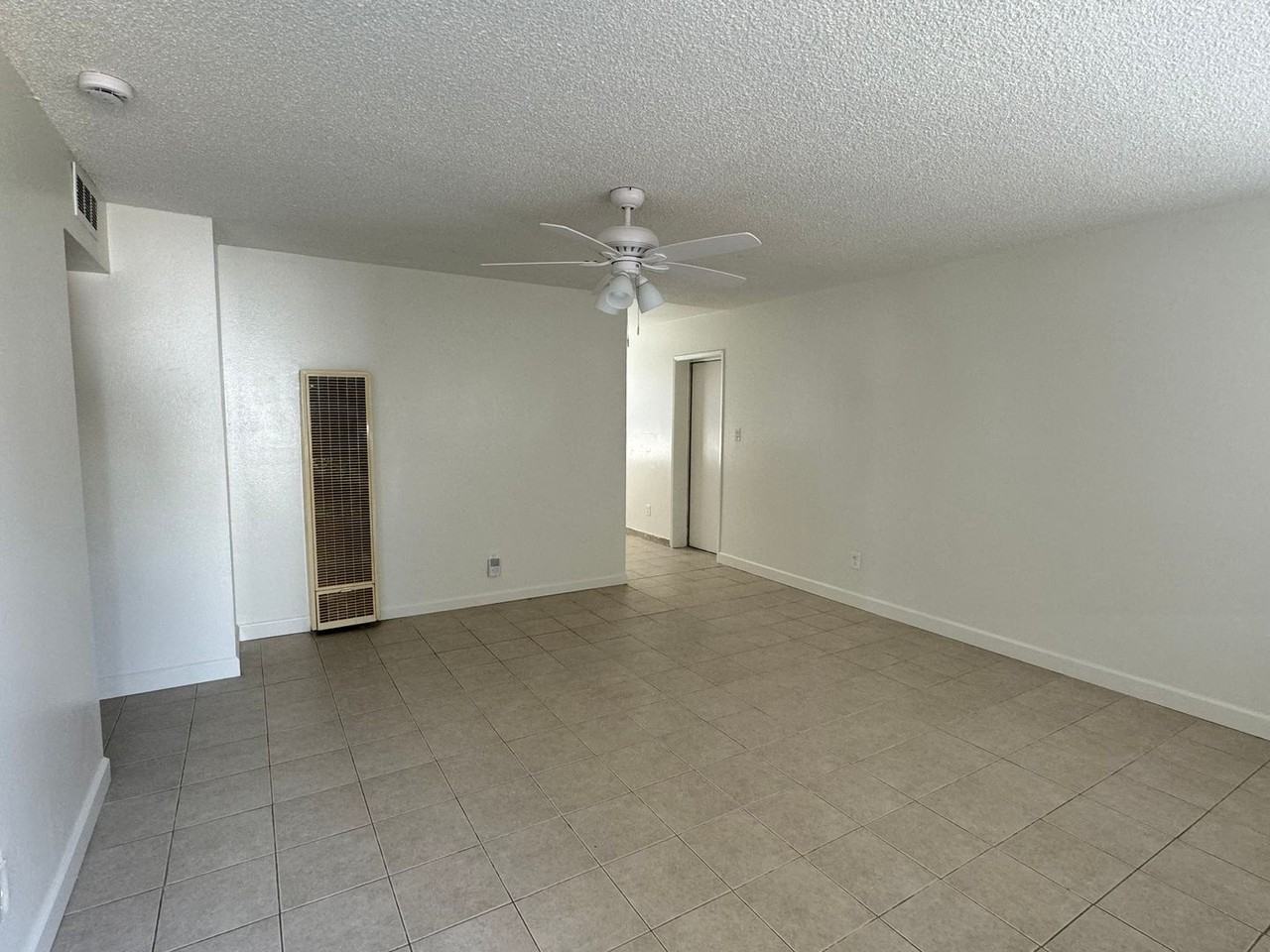 226 Highland Dr - Photo 3 of 12