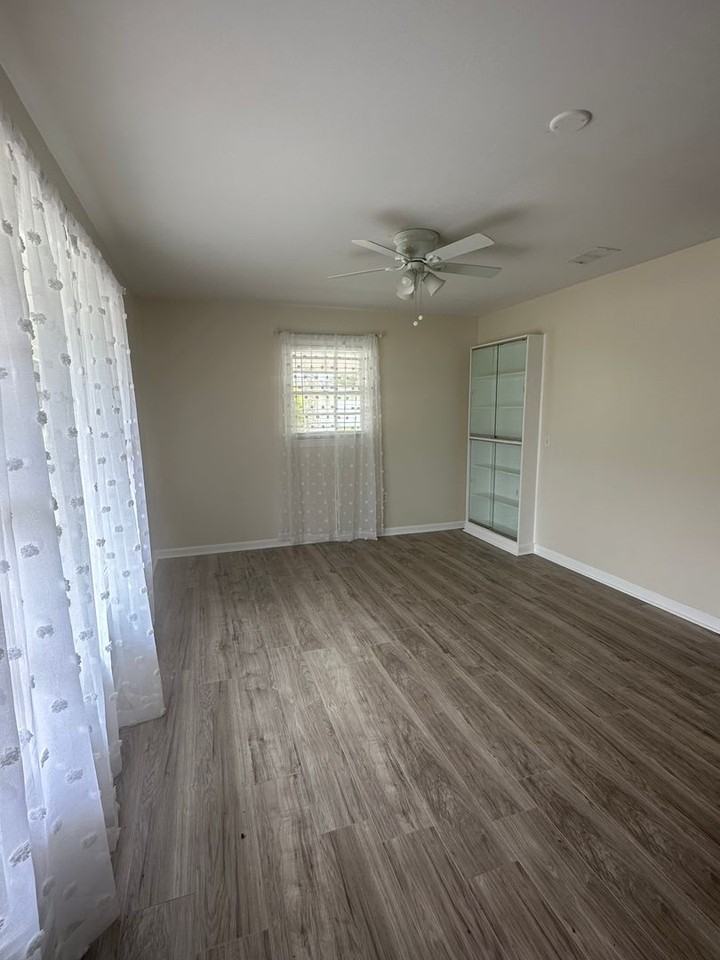 231 1st St - Photo 2 of 21