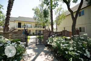 featured image of 5090 N Roosevelt Ave #31
