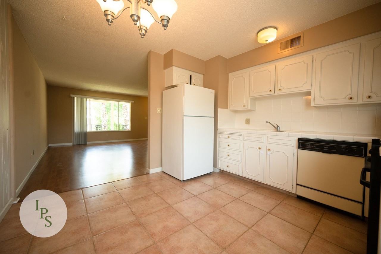 5090 N Roosevelt Ave #31 - Photo 7 of 17