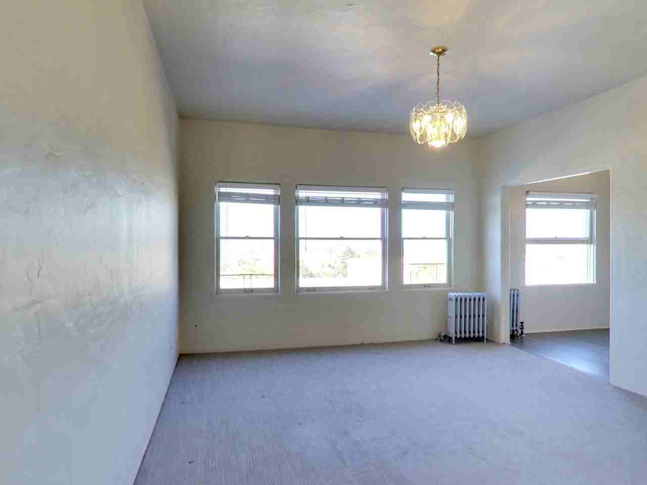 611 E 20th St - Photo 4 of 19