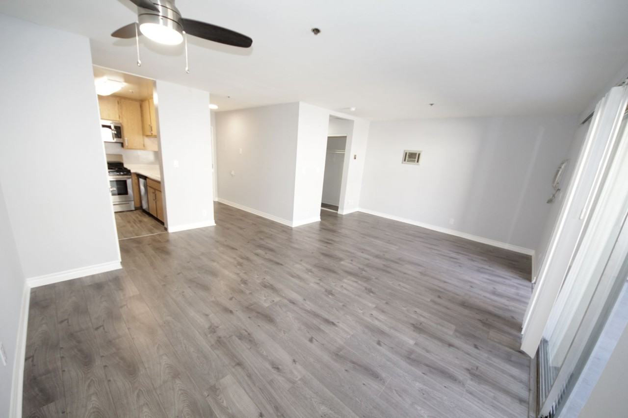 Rose Terrace - Photo 3 of 28