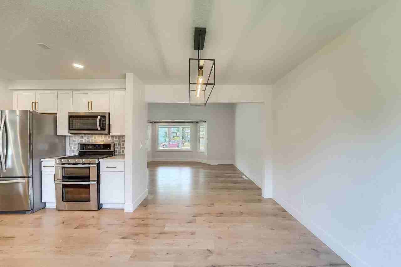 9923 E Exposition Ave - Photo 6 of 50