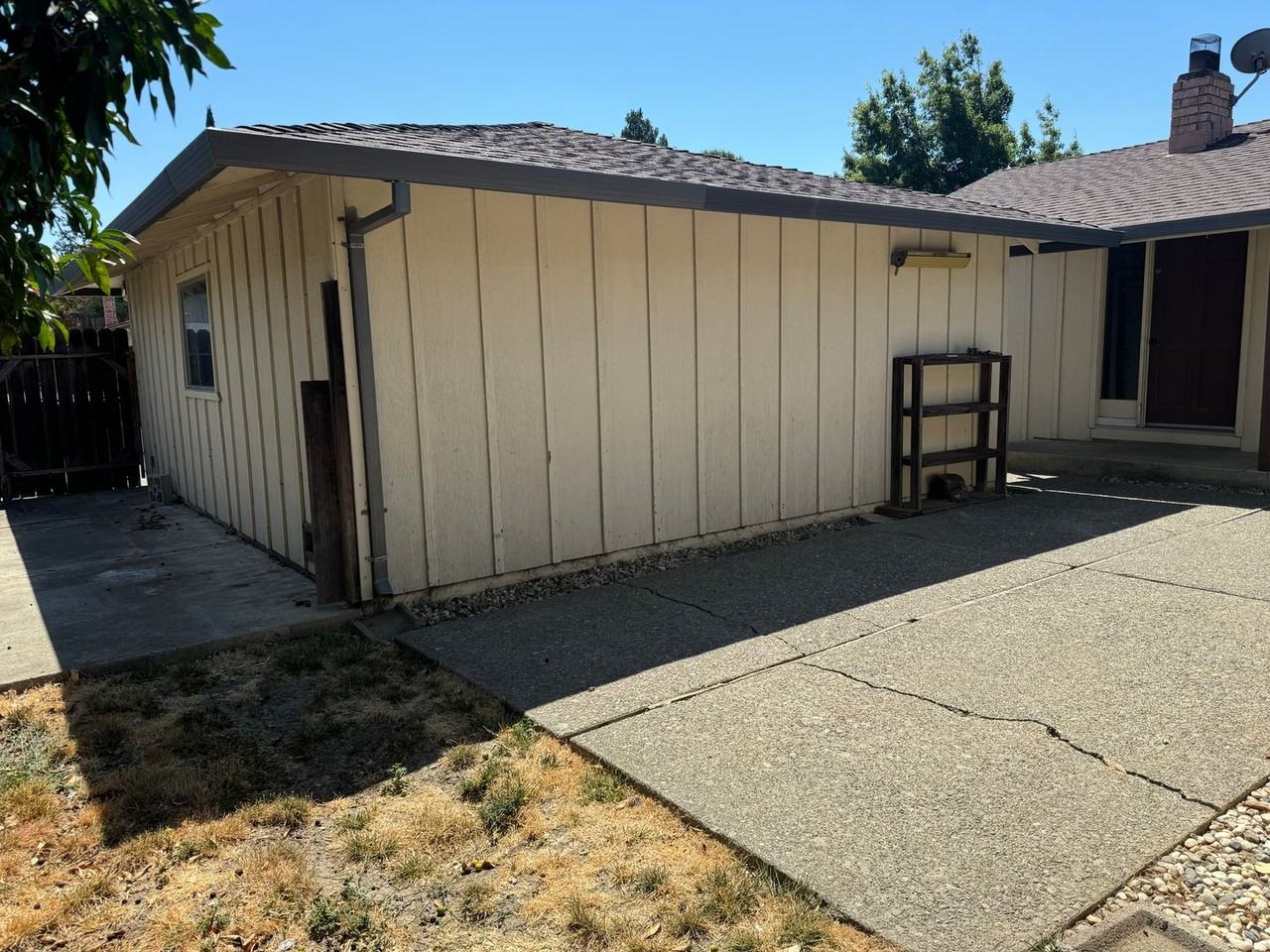 361 Honeysuckle Drive - Photo 5 of 25