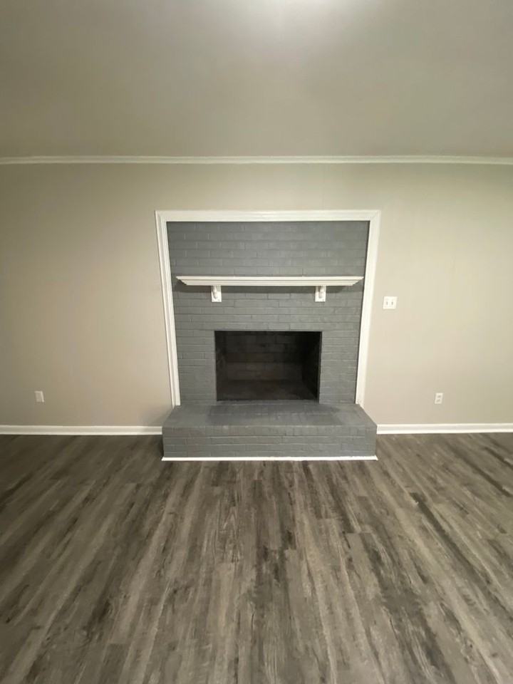 702 Vassar Dr - Photo 2 of 21