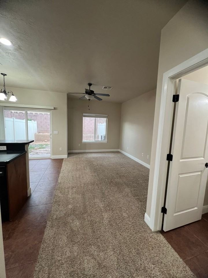 1177 Northfield Rd #63 - Photo 4 of 16