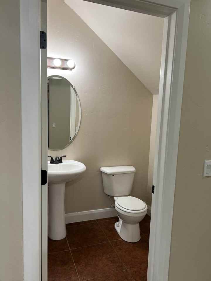 1177 Northfield Rd #63 - Photo 5 of 16