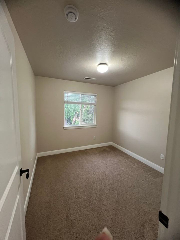 1177 Northfield Rd #63 - Photo 6 of 16