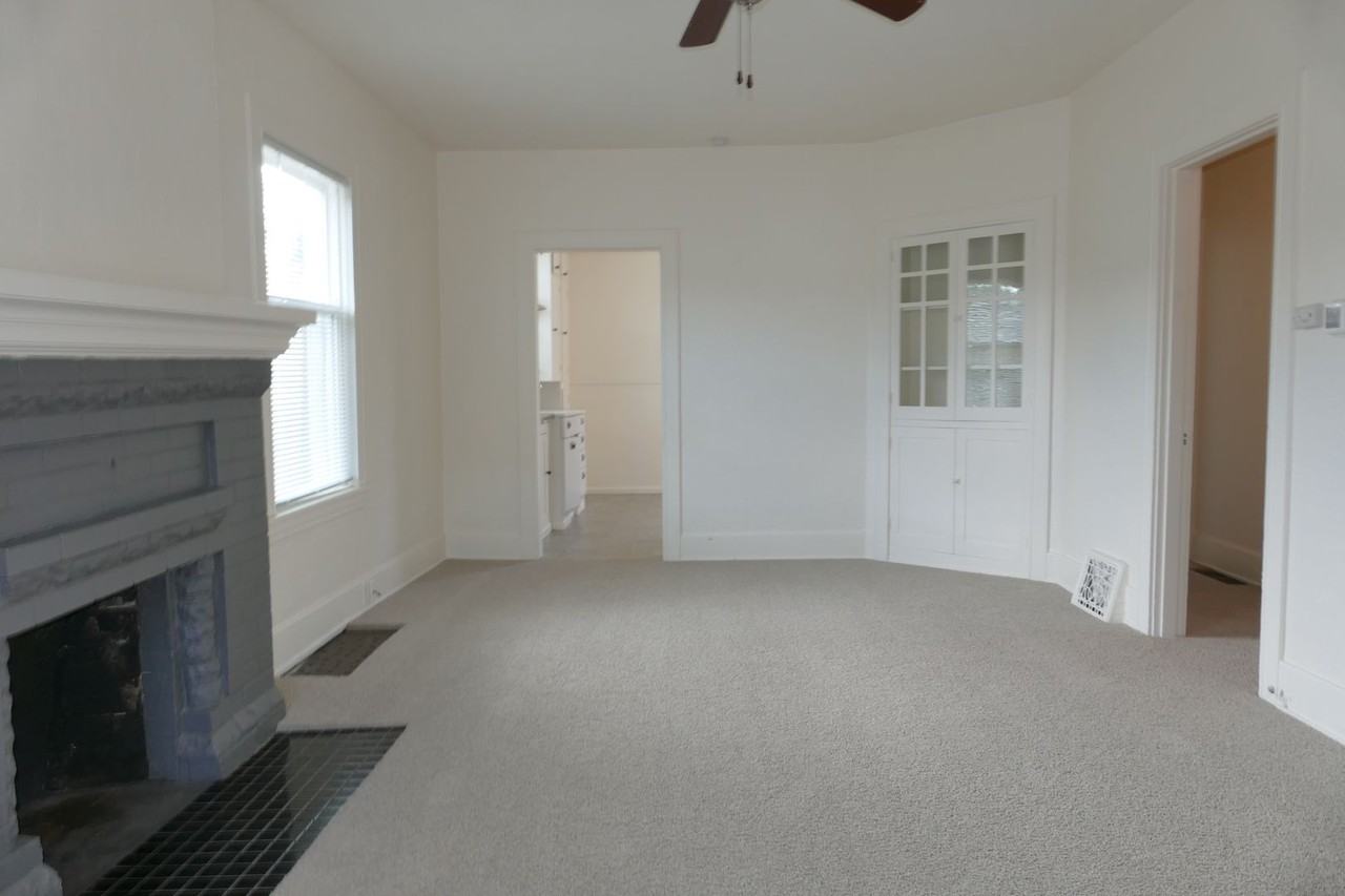 6721 4th Ave Nw - Photo 3 of 24