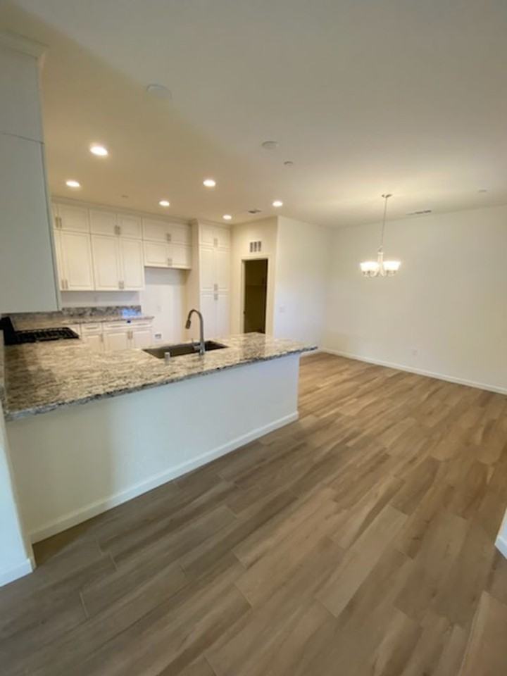 3837 W Rialto Ave - Photo 4 of 13