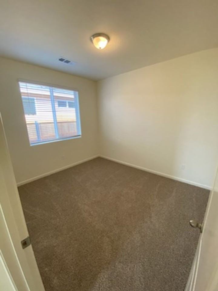 3837 W Rialto Ave - Photo 5 of 13