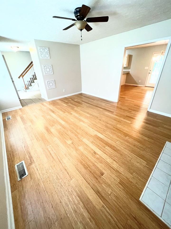 108 Fieldstone Ct - Photo 4 of 14