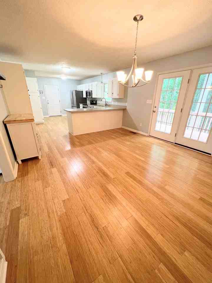 108 Fieldstone Ct - Photo 6 of 14