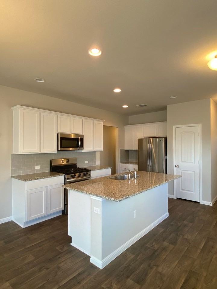 104 Sandhill Piper St - Photo 3 of 18