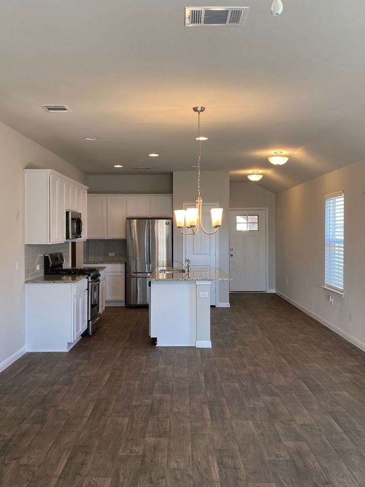 104 Sandhill Piper St - Photo 2 of 18