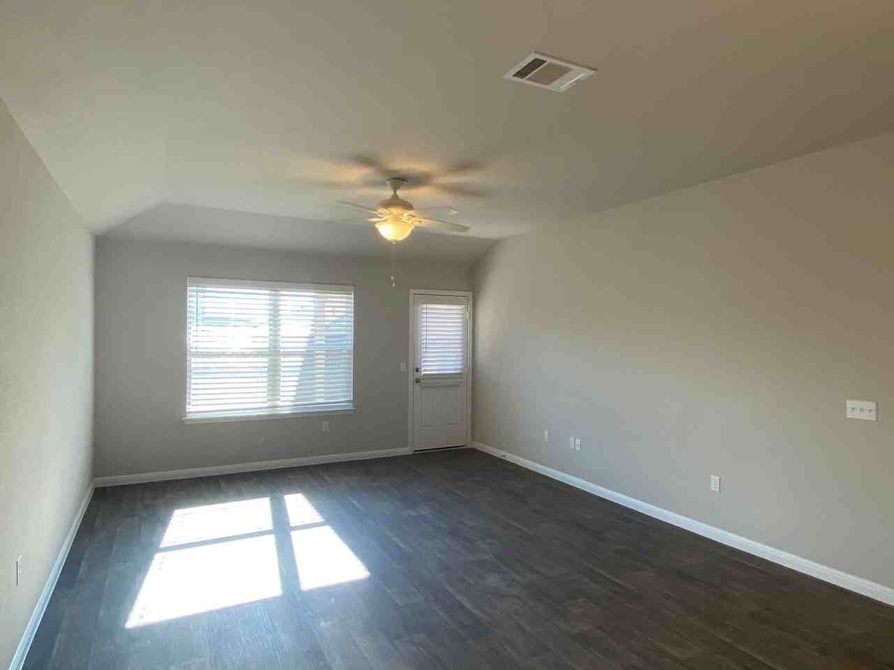 104 Sandhill Piper St - Photo 5 of 18