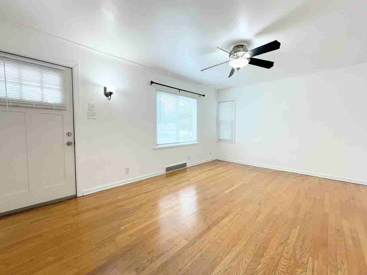 3110 N Walnut St - Photo 3 of 21