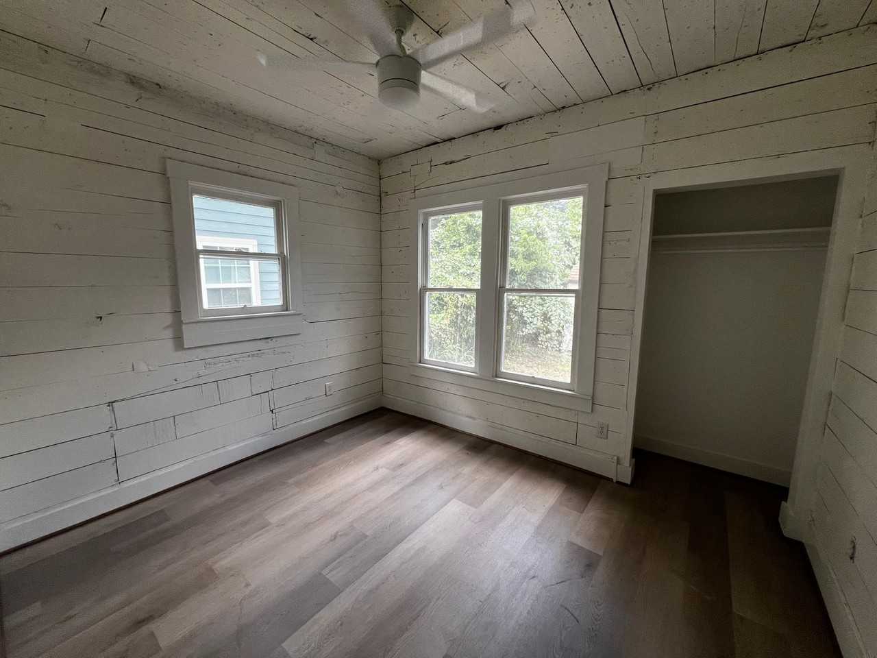 909 N 10th St - Photo 5 of 14