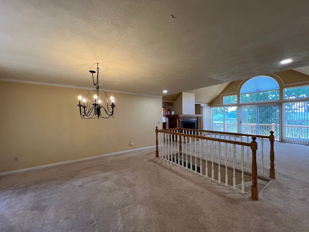 31 Snow Bluff Ln - Photo 2 of 32