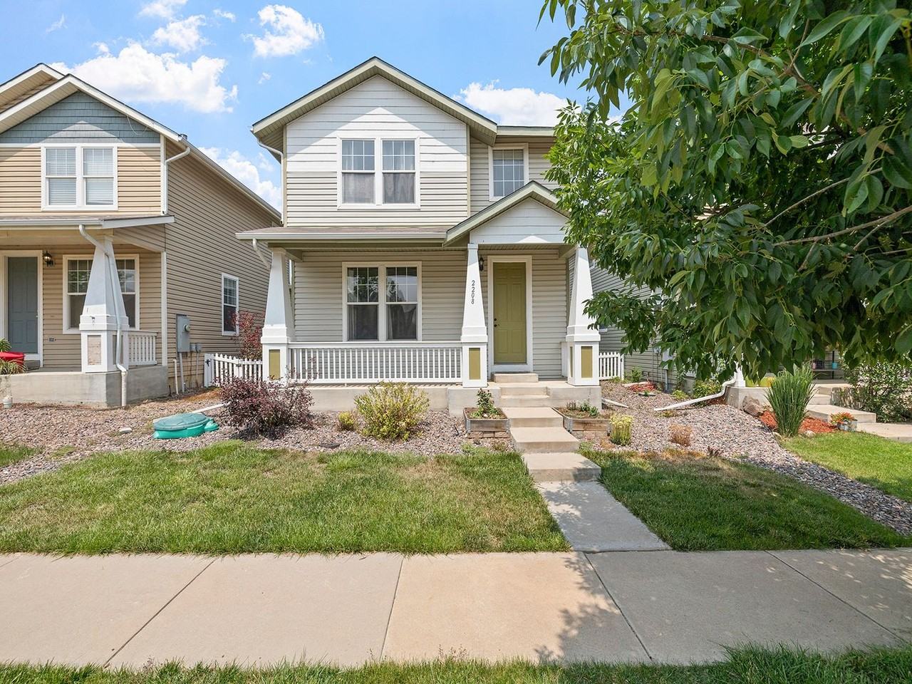 2208 Clipper Way - Photo 2 of 20