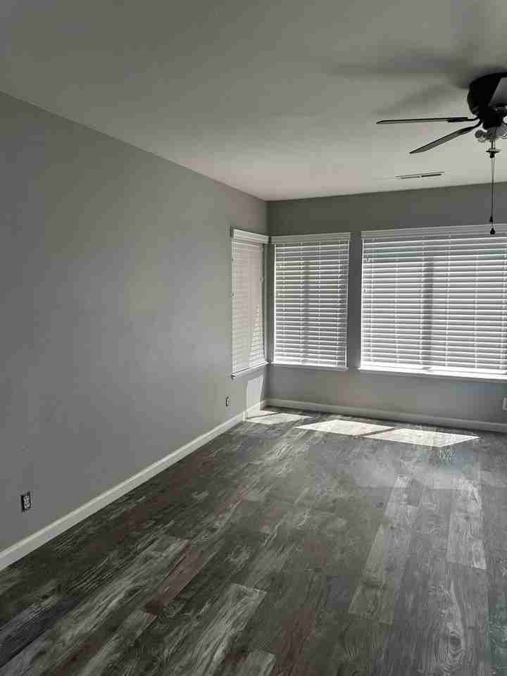 4517 Park Rose Cir - Photo 2 of 19