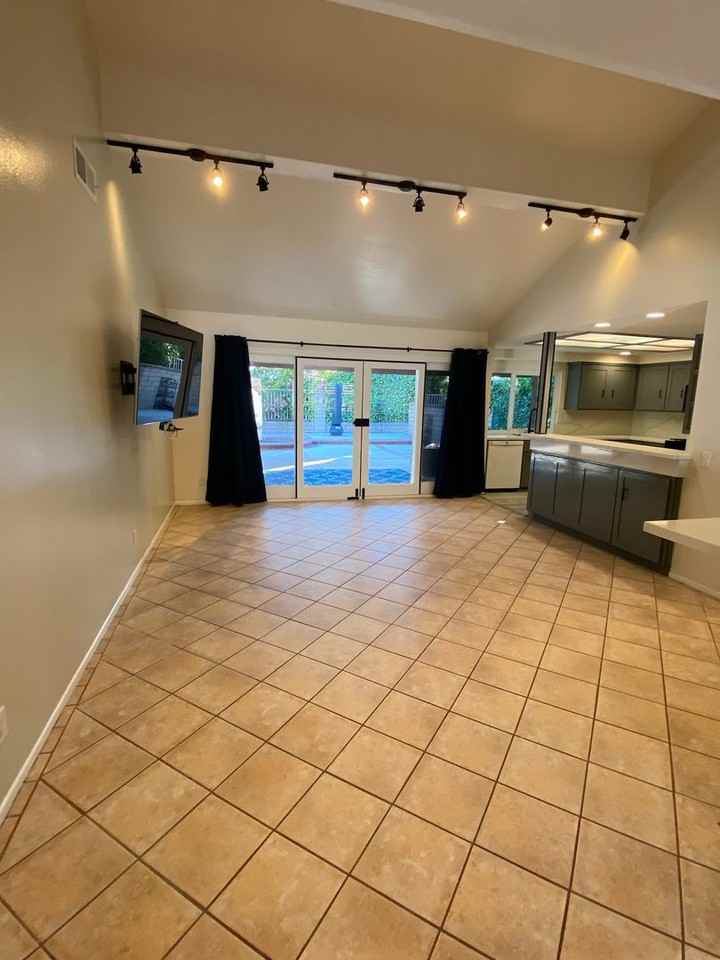 5915 Carell Ave - Photo 2 of 20