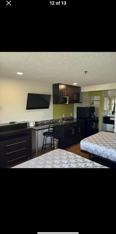 STUDIO 6 EXTENDED STAY FRESNO - Photo 6 of 40
