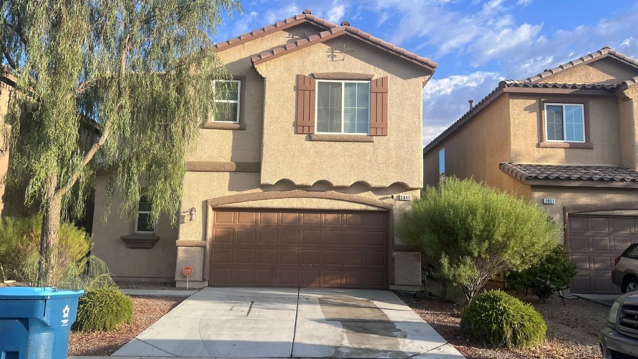 3041 Lake Como Ave - Photo 2 of 37