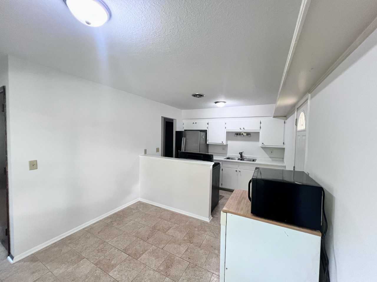 4651 Manchester Rd #NA - Photo 2 of 9