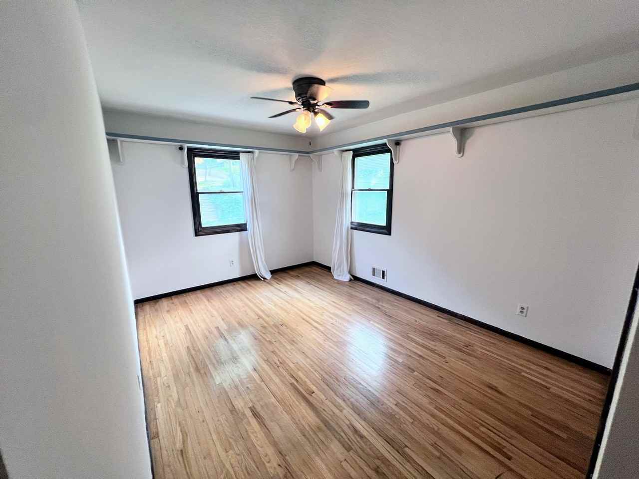 4651 Manchester Rd #NA - Photo 7 of 9