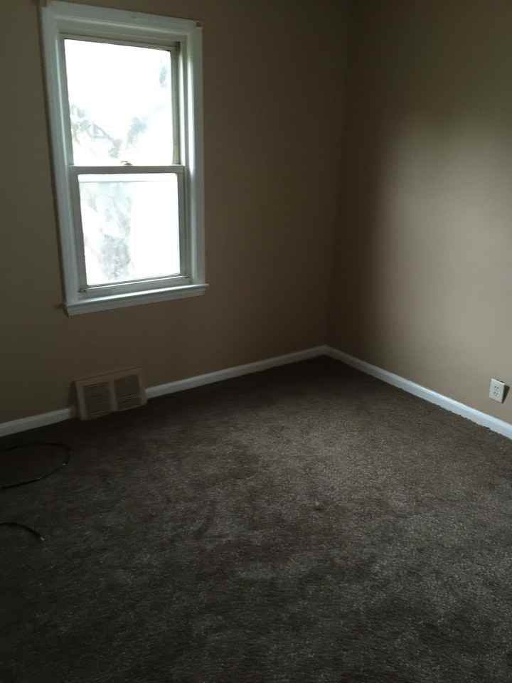 1816 Paris Ave - Photo 2 of 10