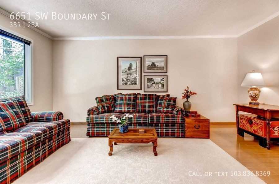 6651 Sw Boundary St - Photo 3 of 24